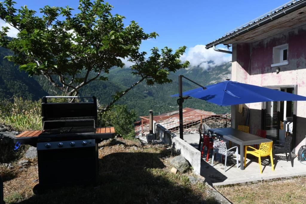 Logement Renove Avec Vue Panoramique La Saussaz Exterior foto